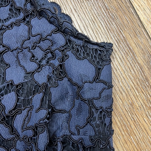 Alexis Livia Navy Lace Open Back Jumpsuit Size S - Picture 14 of 14